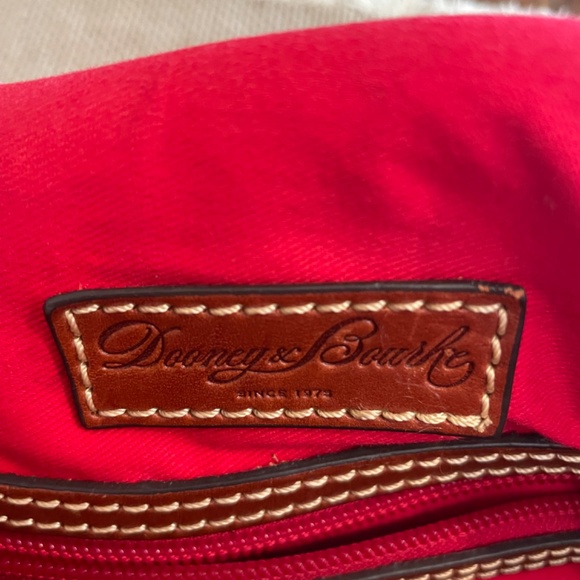 Dooney & Bourke navy and brown one strap shoulder bag - Picture 5 of 6